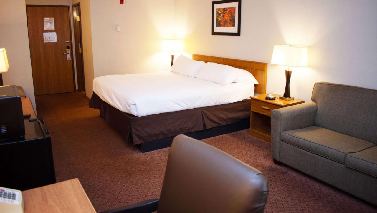 Magnuson Hotel Country Inn Ishpeming Екстер'єр фото