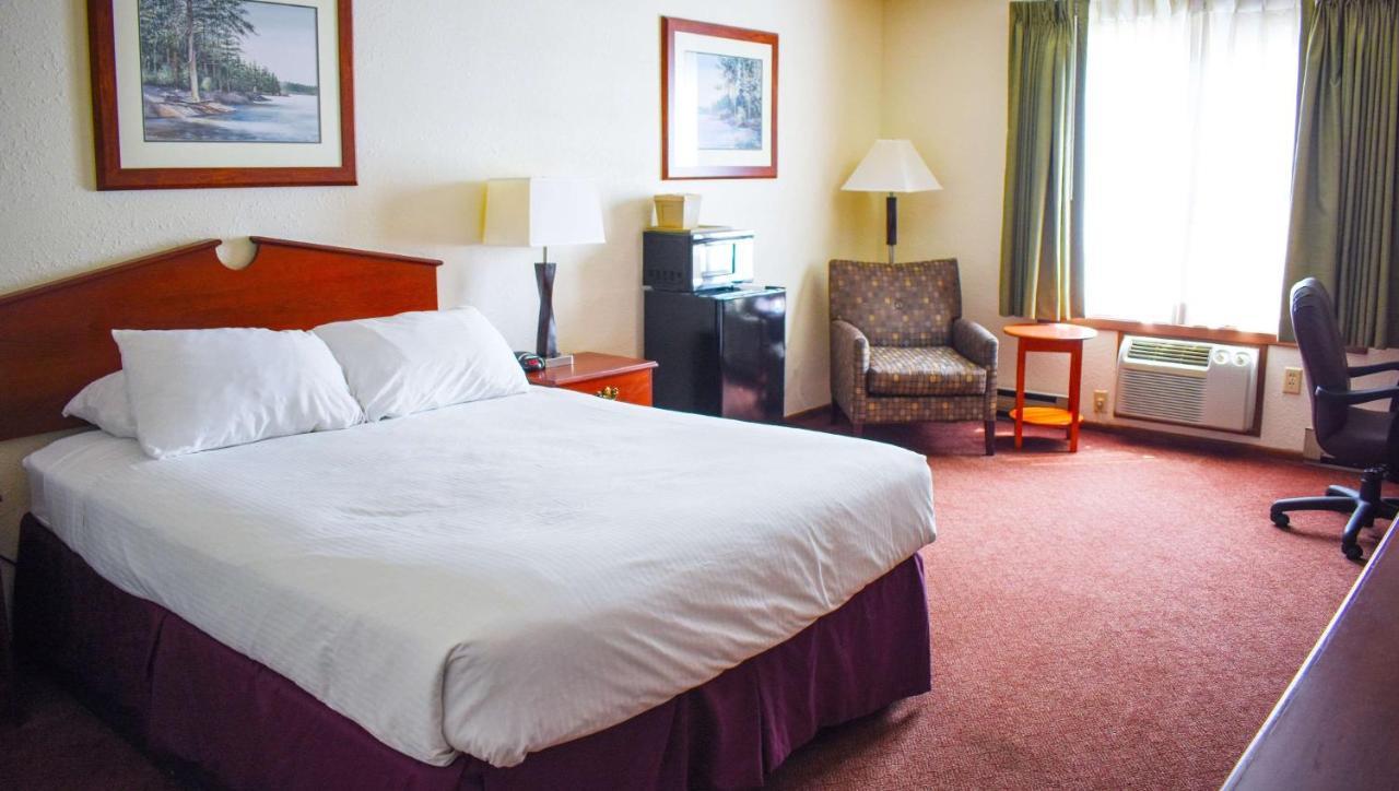 Magnuson Hotel Country Inn Ishpeming Екстер'єр фото