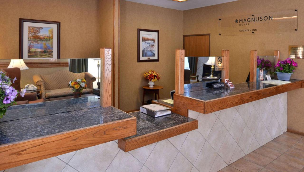 Magnuson Hotel Country Inn Ishpeming Екстер'єр фото