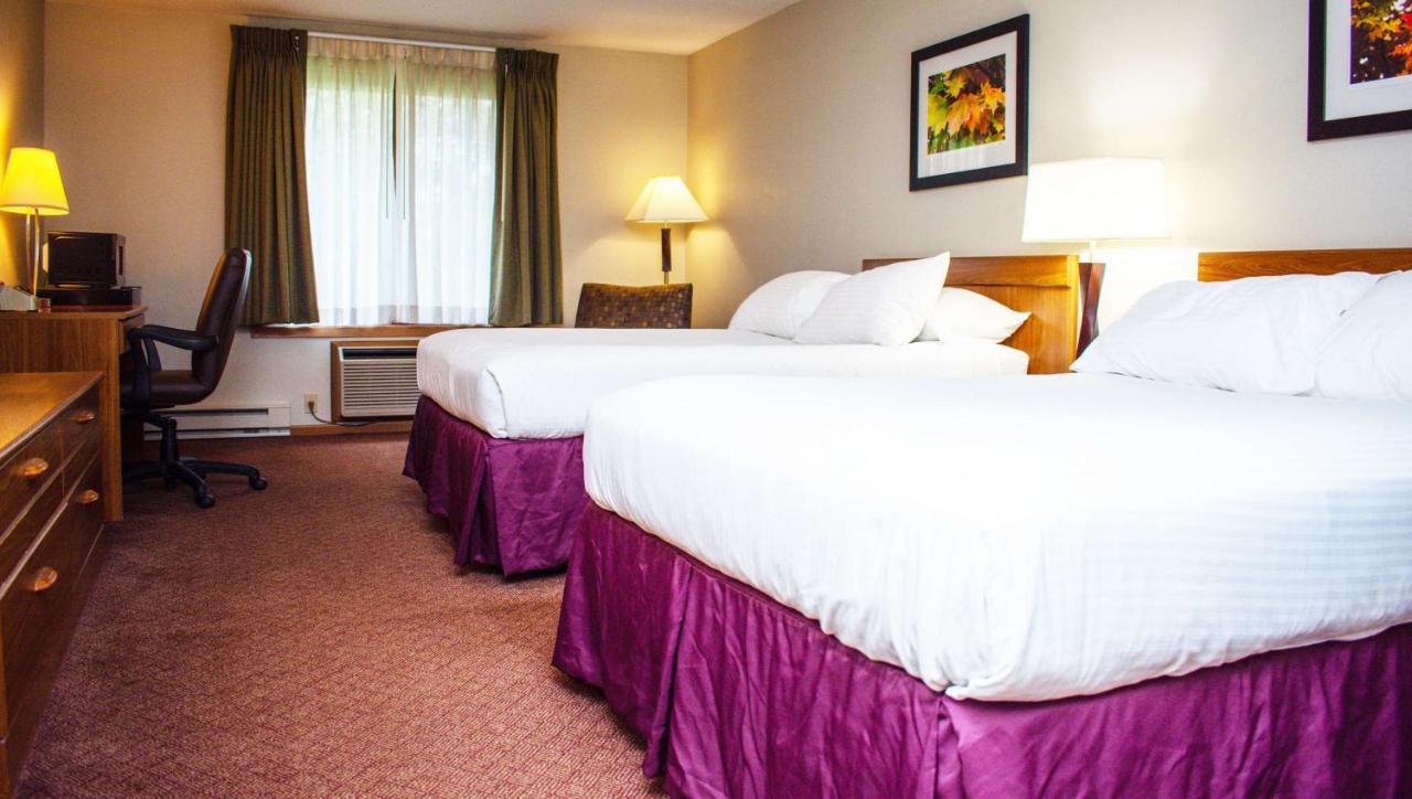 Magnuson Hotel Country Inn Ishpeming Екстер'єр фото