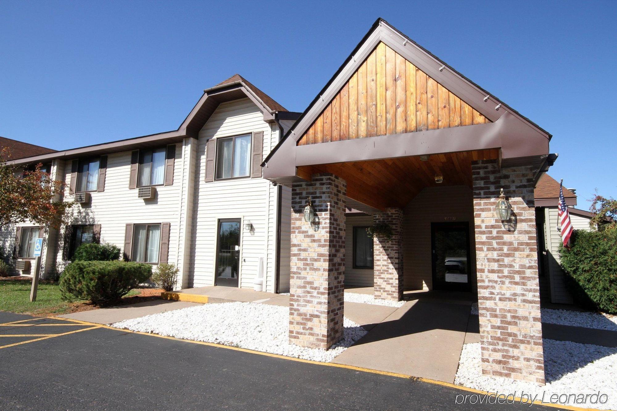 Magnuson Hotel Country Inn Ishpeming Екстер'єр фото
